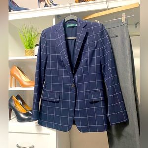 Lauren Ralph Lauren - Navy Blazer in size 2
